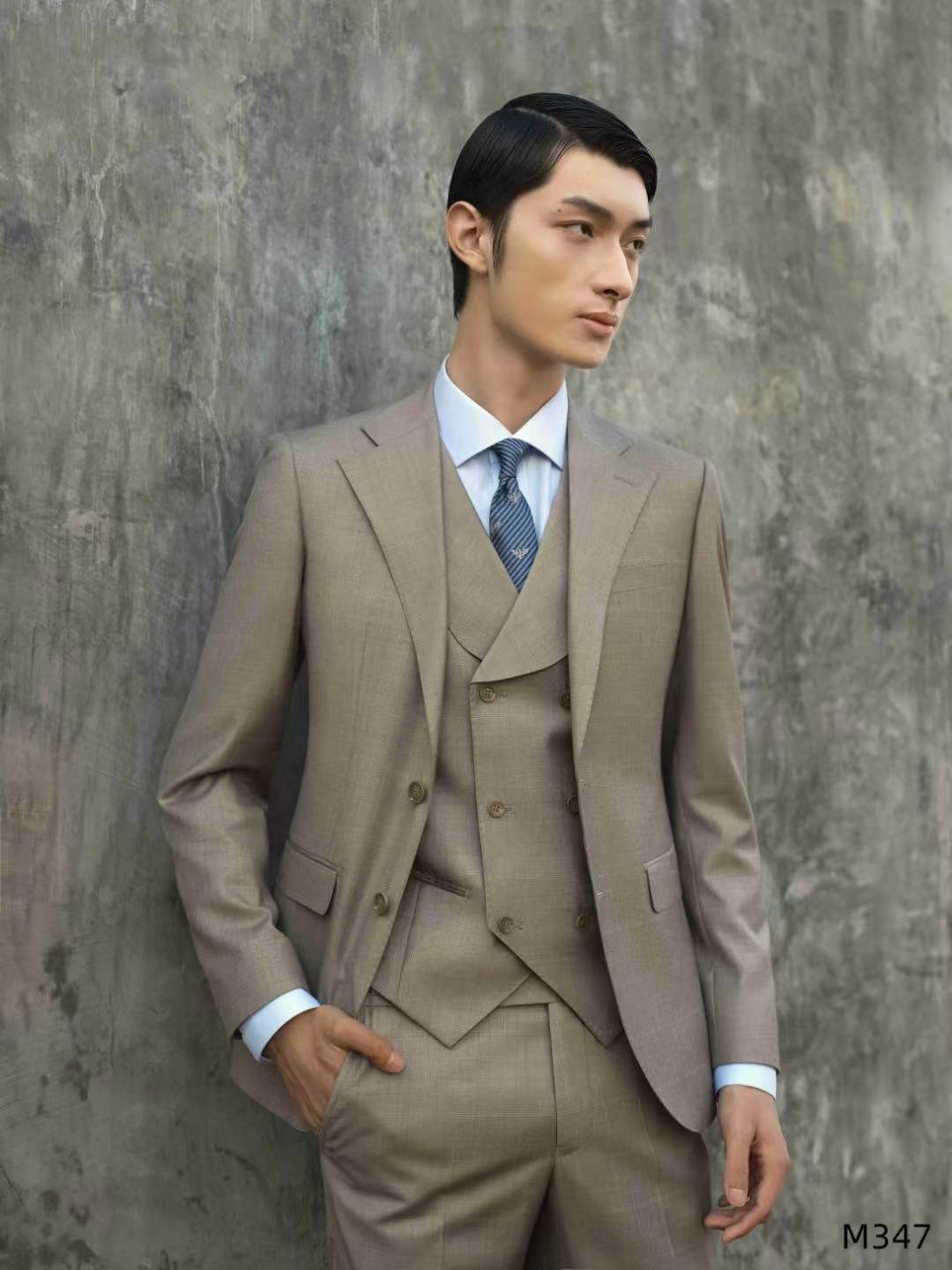 男士淺色兩?？畚餮b商務職業裝禮服